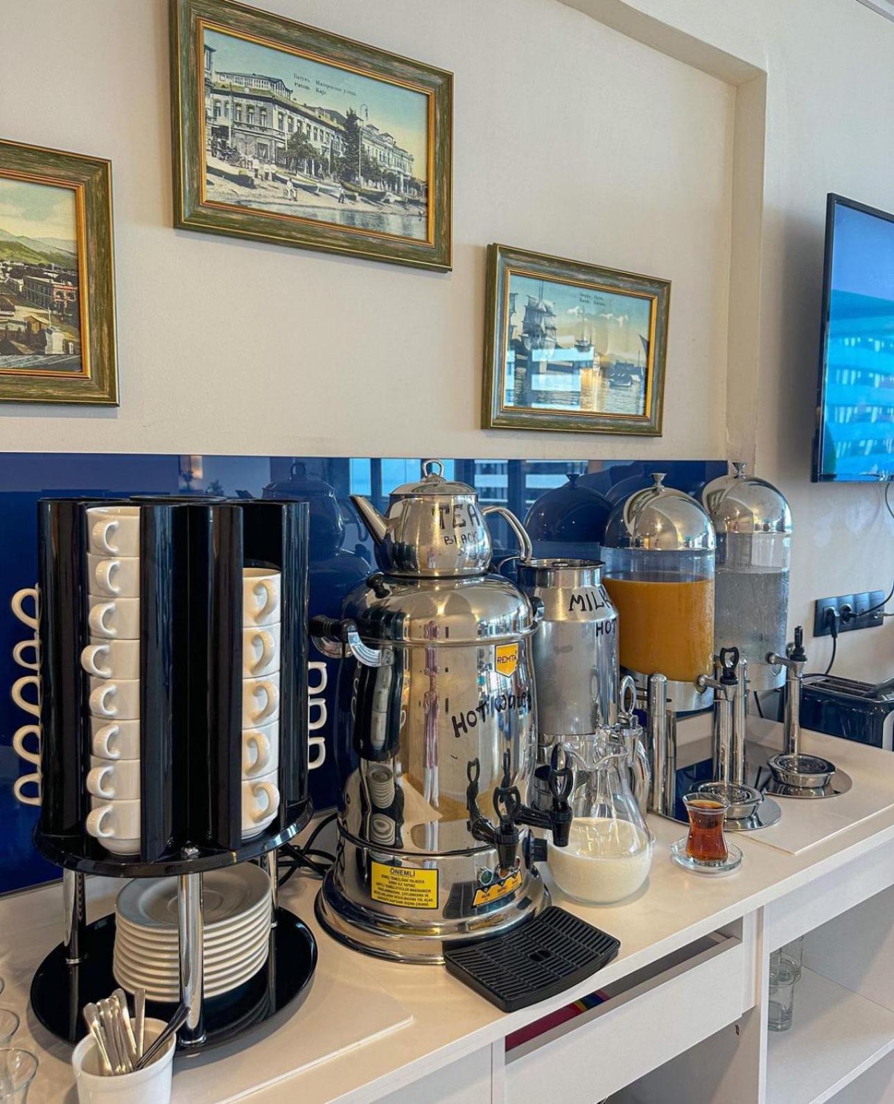 Orbi City Batumi Star Aparthotel Екстериор снимка