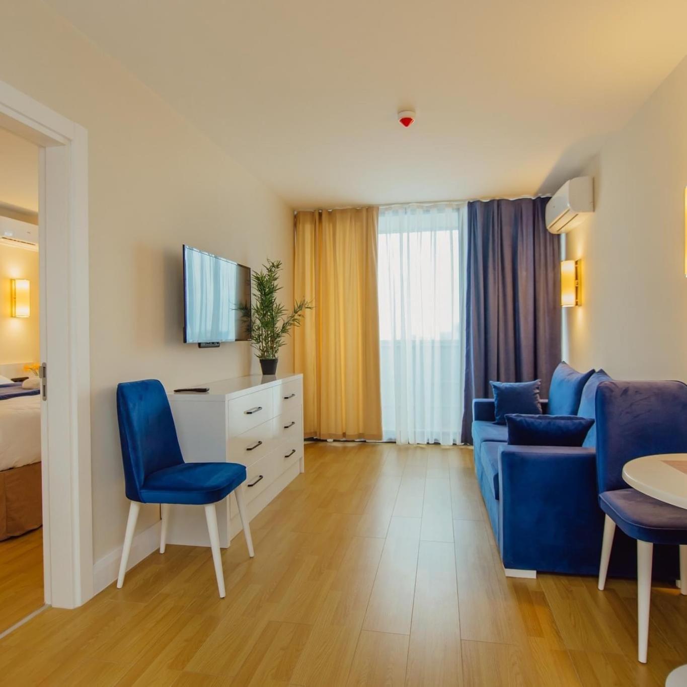 Orbi City Batumi Star Aparthotel Екстериор снимка
